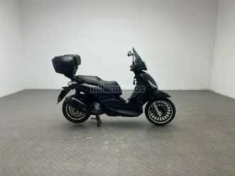 piaggio - beverly 300