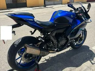 yamaha - r7