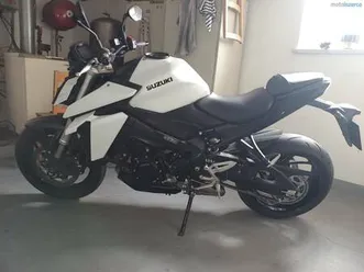 suzuki gsx-s 950