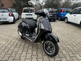 vespa gts super 310 nuova da immatricolare nero