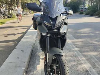 yamaha tracer 9 verde