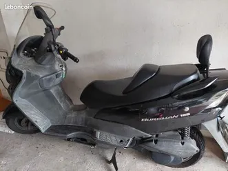 scooter burgman 125
