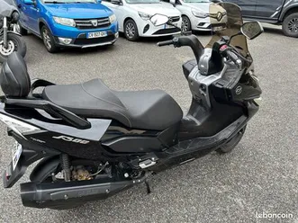 scooter daelim 300