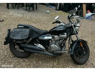 keeway superlight 125 équipée