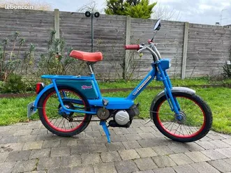 mobylette peugeot 102 restaurée
