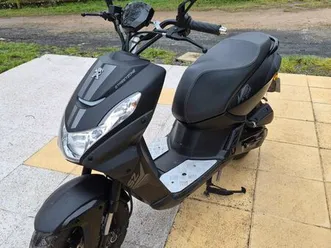 a vendre scooter streezone