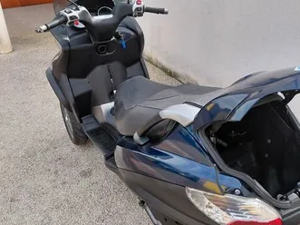 scooter piaggio mp3 125 cc