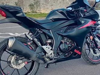 moto suzuki gsx-r 125 cc