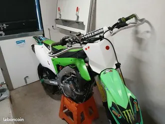 vend moto kif 450 de 2017 59 heures d utilisation entièrement révisé facture a l appuie a roder donc. double monte supermotard et cross vendu 3500 euros version