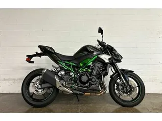 kawasaki z900(70kw) 35kw - quickshifter - top!