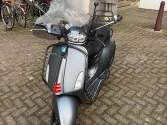 vespa sprint mat grijs 2023 e5 45km/h + onderhoudshistorie — scooters | vespa — marktplaats