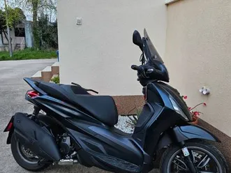 piaggio beverly 400 hpe, 2022 god.