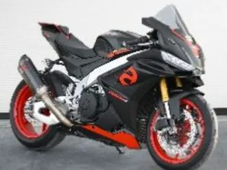 aprilia rsv4