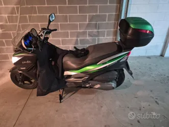 kawasaki j300 anno 2017 in uso
