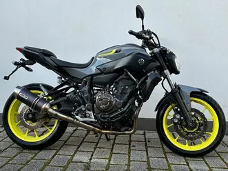 yamaha mt 07 , 1. hand + extras ! a 2 , arrow auspuff !