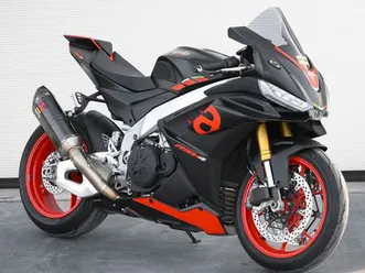 aprilia rsv4