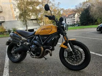 tres beau scrambler ducati 1100 tribute pro