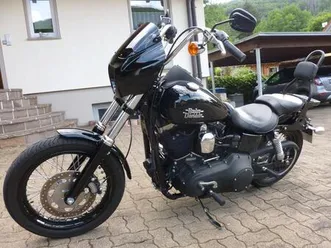 harley davidson dyna street bob!!