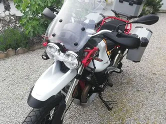 moto guzzi v85tt 2024