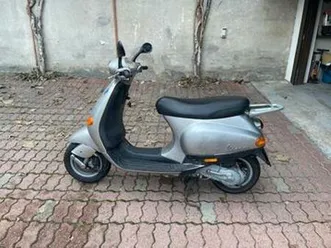 piaggio vespa 50 et2