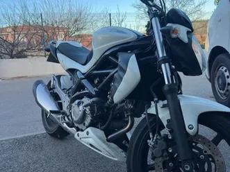 suzuki gladius 650 a2