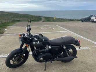 triumph bonneville t120 black