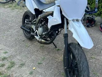 vend moto 50 cc