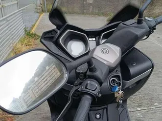 yamaha x-max 250 grigio