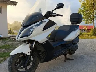 vends maxi scoot 125 kymco