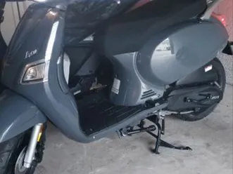 vend scooter 125 état neuf