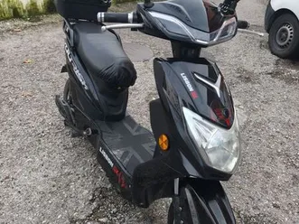 mota elétrica impecável carcavelos e parede