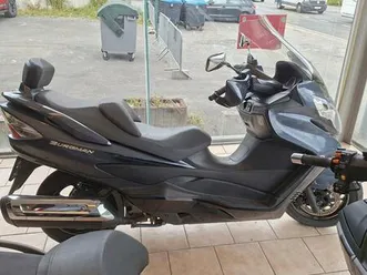 ② scooter burgman 400 suzuki