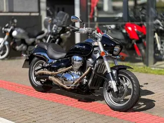 suzuki boulevard m800