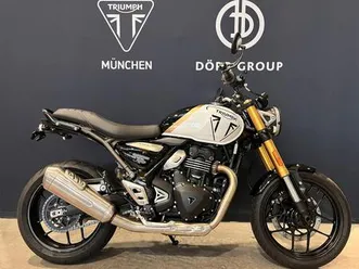 triumph speed 400 in pearl met white / black umgebaut!