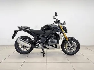 bmw r 1250 r triple black