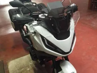 honda nt 1100 bianco