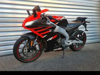 aprilia rs125 euro 5 led 3.300km