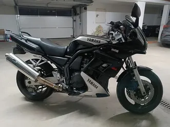 yamaha fzs 600 rj02