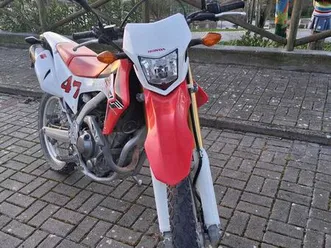 honda crf 252l de 2017 com poucos kms milharado
