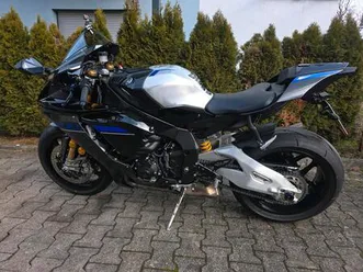 yamaha yzf r1m