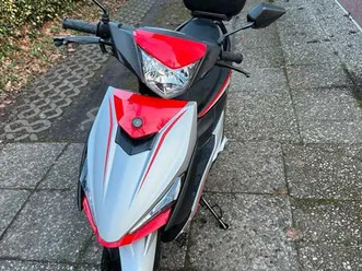 nova city 50 roller 45km/h nur 57km mit topcase