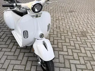 verkaufe neuwertigen elektro roller