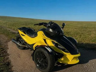 can-am spyder rs bombadier