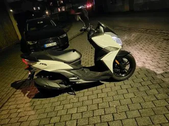 roller sym jet 14 neuwertig 560 km 25 kmh 45 kmh mofa moped