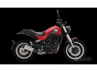 benelli leoncino 500 trail colori rosso e nero