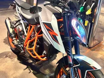 moto ktm 1290 superduke r 2019