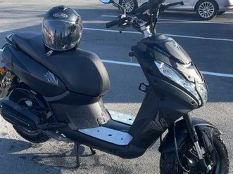 scooter peugeot streetzone