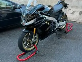 aprilia rsv4 factory