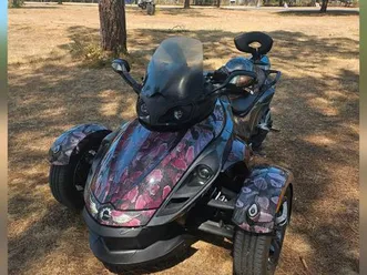 can am spyder