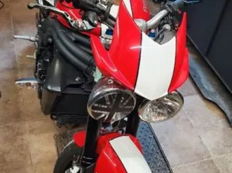 triumph speed triple 1050 – 2010 – 50 400 km – très bon état